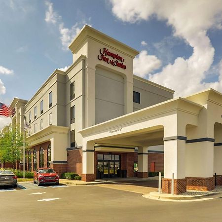 Hampton Inn & Suites Indianapolis-Airport Exterior foto