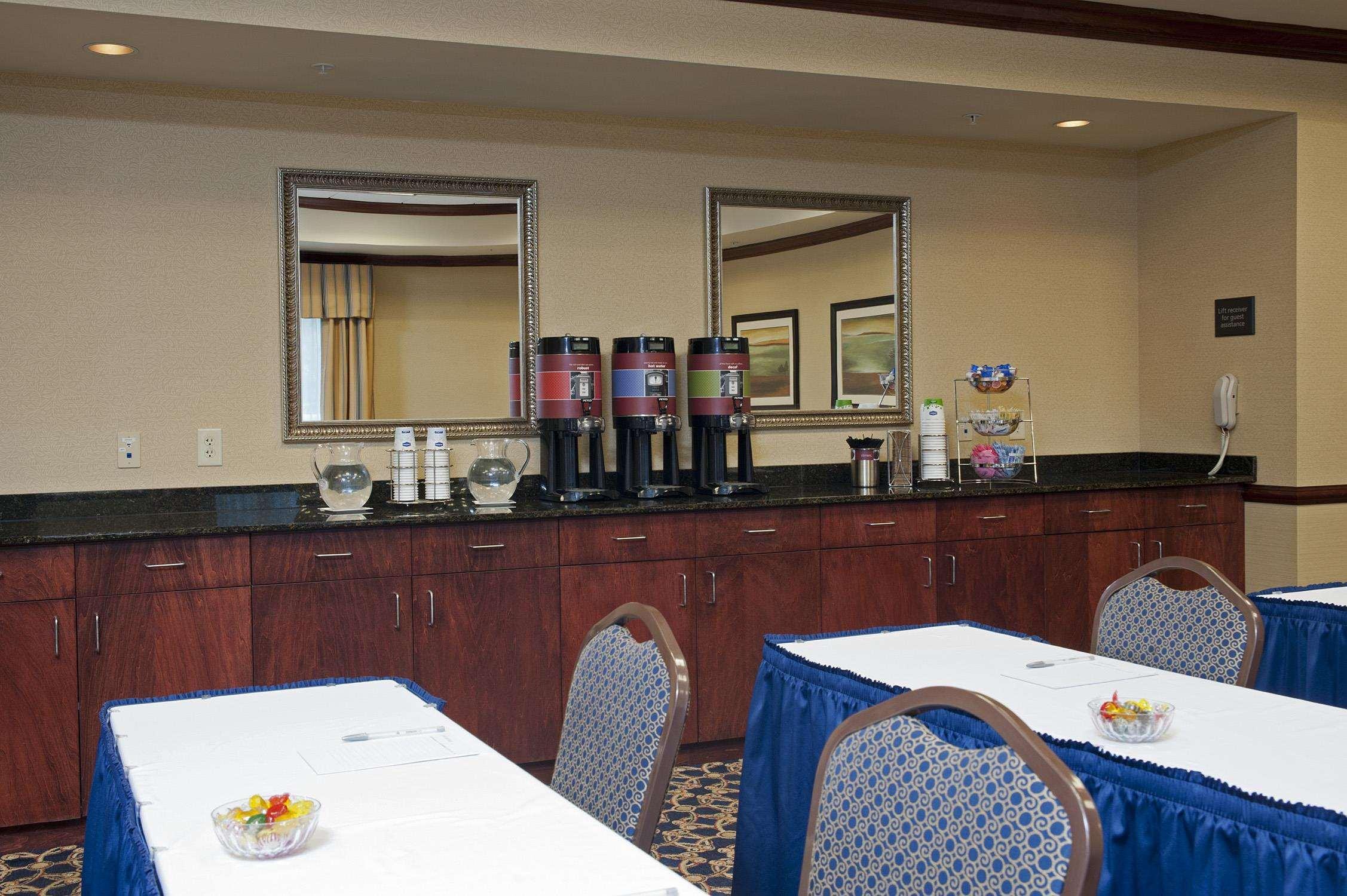 Hampton Inn & Suites Indianapolis-Airport Restaurant foto