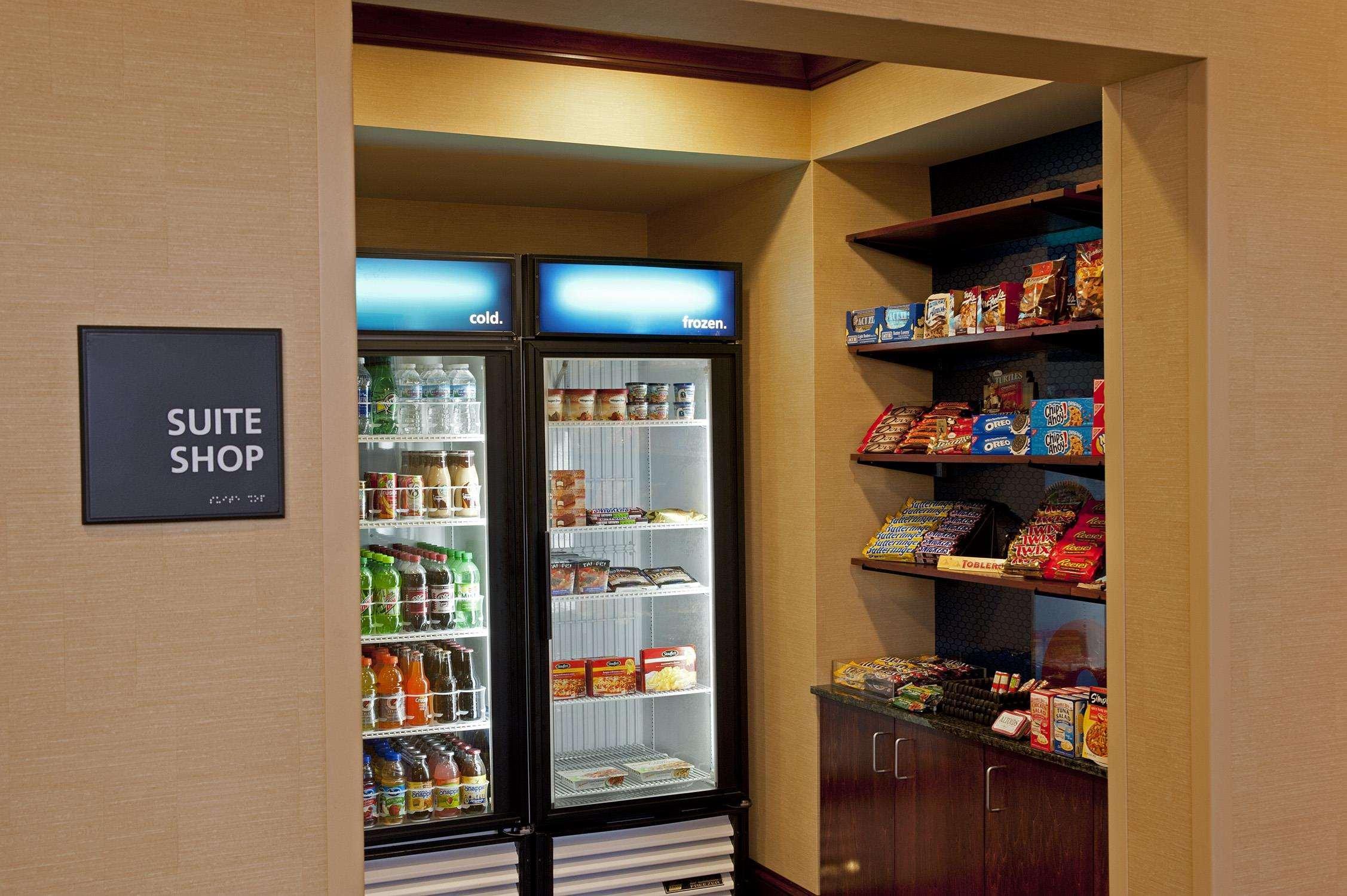 Hampton Inn & Suites Indianapolis-Airport Facilități foto